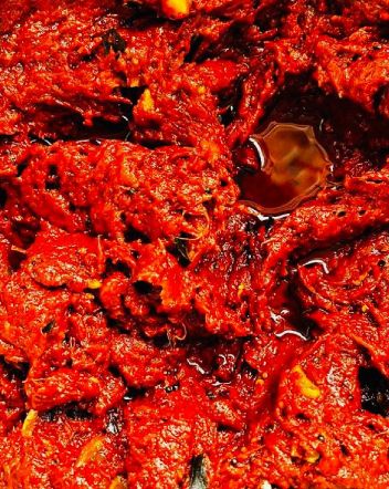 Buy Tomato Pickle online - Pickle Basket Tomato Pickle - Vegetarian Pickle from Pickle Basket